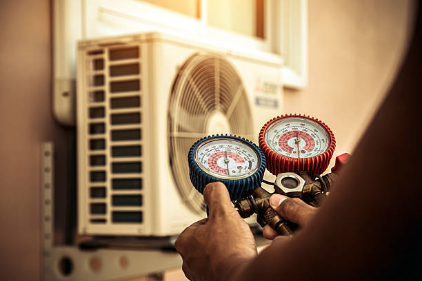 Professional Hvac Maintenance technician working in Hackett, AR